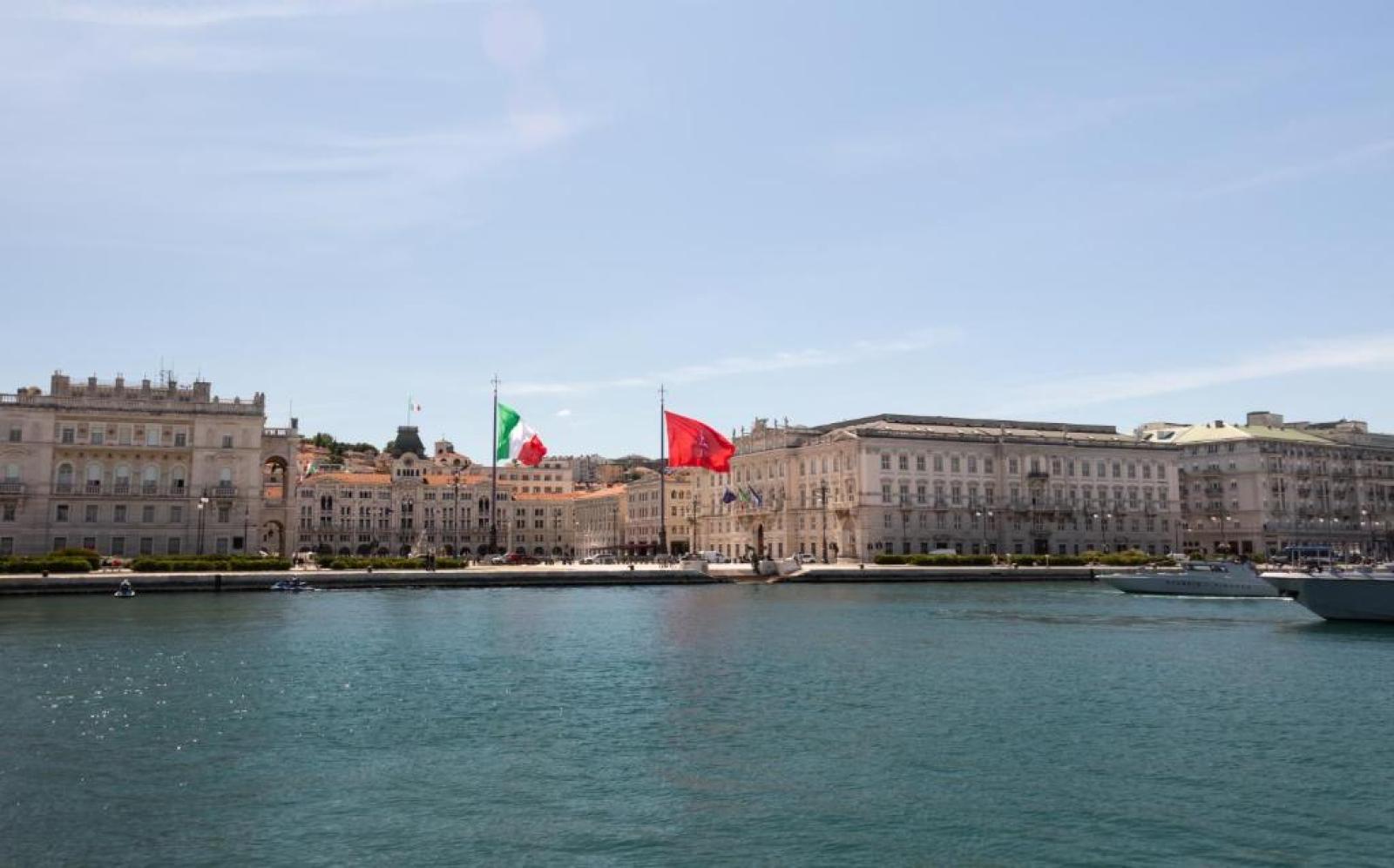 Trieste, Piazza Unità d'Italia vista dal mare